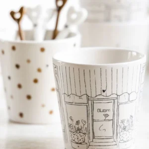 Bastion Collections Becher Window Shopping